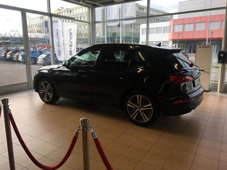 Audi Q5 2.0 45 TFSI Design qu. S-Tr. Audi Audi Q5 2.0 45 TFSI Design qu. S-Tr.