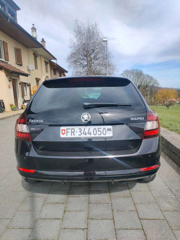 Skoda Rapid Spaceback 1.4 TSI Monte Carlo DSG Skoda Skoda Rapid Spaceback 1.4 TSI Monte Carlo DSG