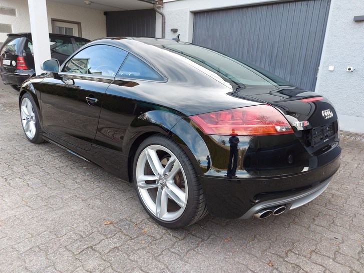 Audi TTS Coupé 2.0 TFSI quattro Audi Audi TTS Coupé 2.0 TFSI quattro
