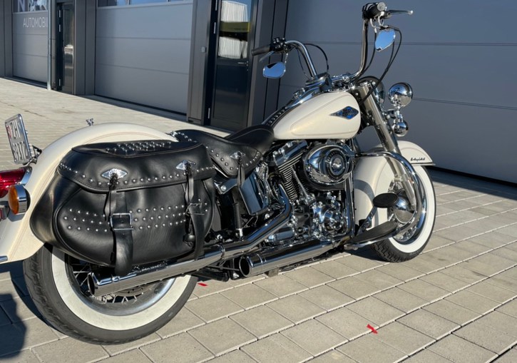 Harley-Davidson FLSTC 1690 Heritage Softail Classic ABS Harley-Davidson Harley-Davidson FLSTC 1690 Heritage Softail Classic ABS