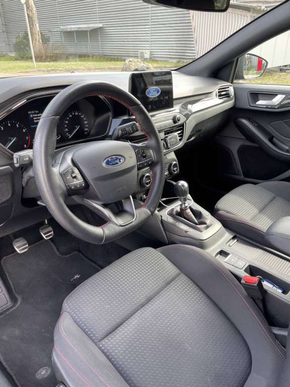 Ford Focus 1.5i EcoB SCTi 182 ST-Line Ford Ford Focus 1.5i EcoB SCTi 182 ST-Line