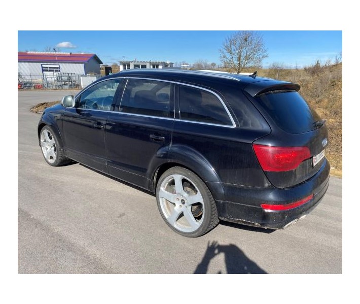 Audi Q7 6.0 V12 TDI quattro T-Tronic Audi Audi Q7 6.0 V12 TDI quattro T-Tronic