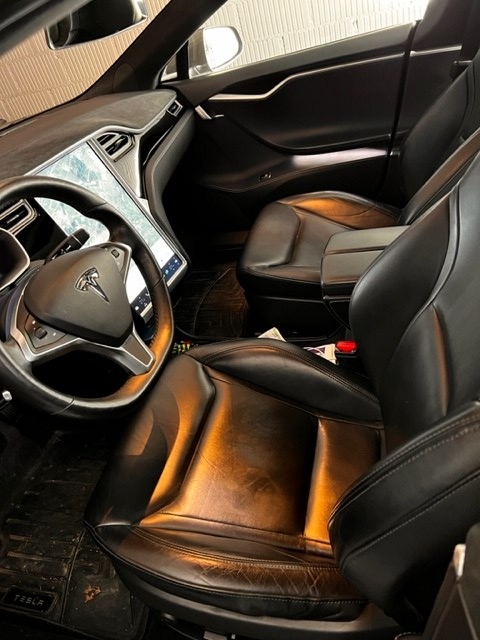 Tesla Model S 85 D Tesla Tesla Model S 85 D