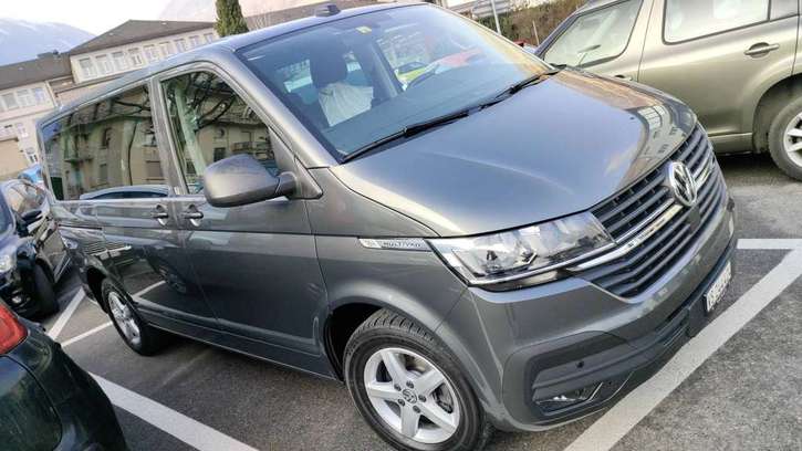 VW T6 Multivan 2.0 TDI Trendline DSG (Bus) VW VW T6 Multivan 2.0 TDI Trendline DSG (Bus)