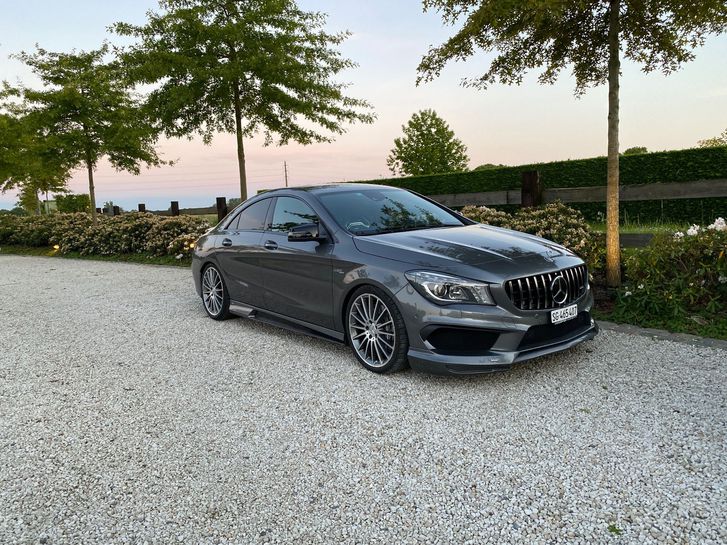 Mercedes-Benz CLA-Klasse C117 CLA 45 AMG 4m Mercedes-Benz Mercedes-Benz CLA-Klasse C117 CLA 45 AMG 4m