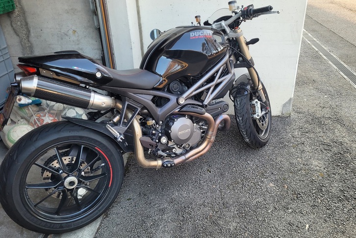 Ducati 1100 EVO Monster ABS DTC Ducati Ducati 1100 EVO Monster ABS DTC