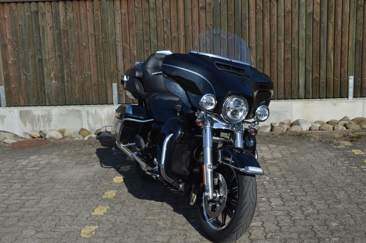 Harley-Davidson FLHTCU 1690 El. Glide Ultra Classic ABS Harley-Davidson Harley-Davidson FLHTCU 1690 El. Glide Ultra Classic ABS