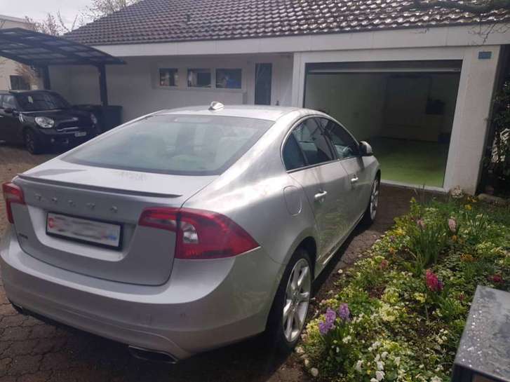 Volvo S60 3.0 T6 Momentum AWD Volvo Volvo S60 3.0 T6 Momentum AWD