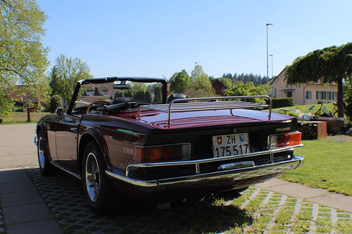 TRIUMPH TR6 Vergaser (Cabriolet) TRIUMPH TRIUMPH TR6 Vergaser (Cabriolet)