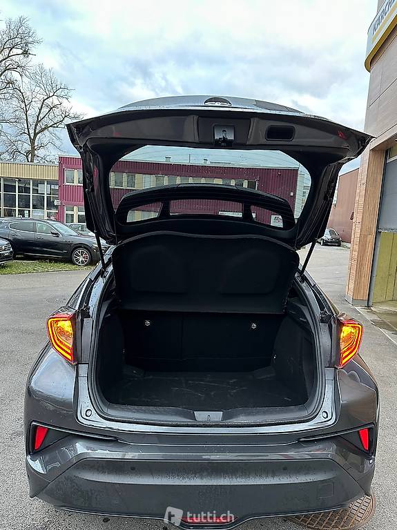 Toyota C-HR 1.8 VVTi HSD Trend Toyota Toyota C-HR 1.8 VVTi HSD Trend