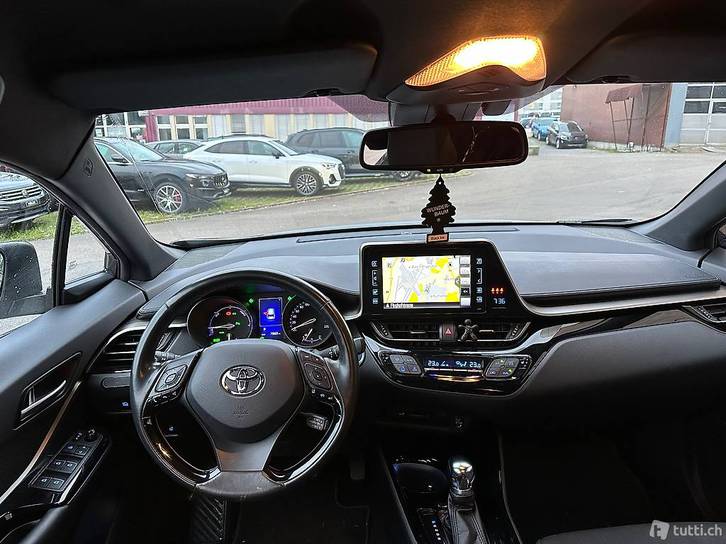 Toyota C-HR 1.8 VVTi HSD Trend Toyota Toyota C-HR 1.8 VVTi HSD Trend