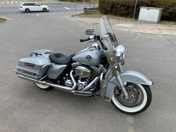 Harley-Davidson FLHRC 1584 Road King Classic ABS