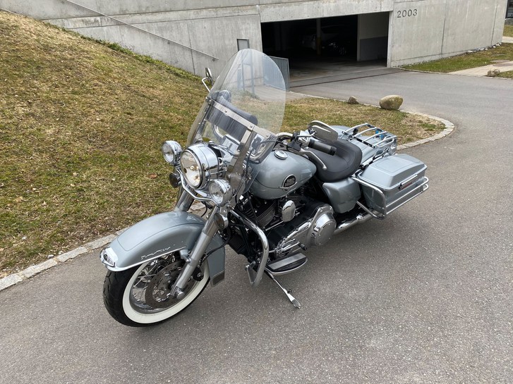 Harley-Davidson FLHRC 1584 Road King Classic ABS
