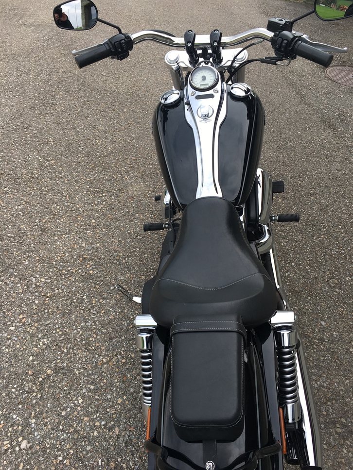 Harley-Davidson FXDWG 1584 Dyna Wide Glide Harley-Davidson Harley-Davidson FXDWG 1584 Dyna Wide Glide