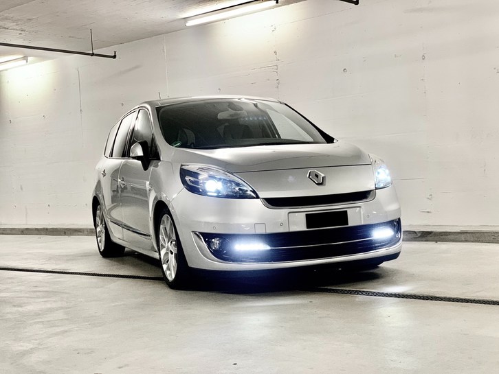 Renault Grand Scénic 2.0 dCi 160 Privilège 7P Renault Renault Grand Scénic 2.0 dCi 160 Privilège 7P