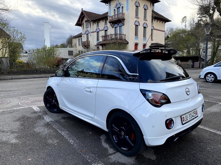 Opel Adam 1.4i Turbo S Black Jack S/S Opel Opel Adam 1.4i Turbo S Black Jack S/S