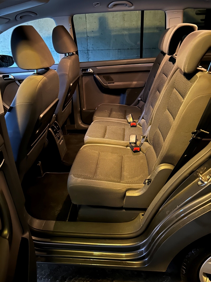 VW Touran 2.0 TDI 140 Comfortline VW VW Touran 2.0 TDI 140 Comfortline