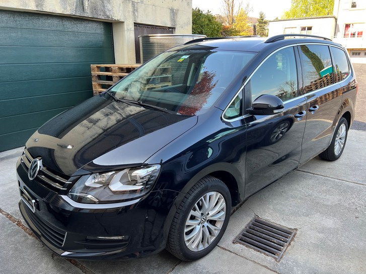 VW Sharan 2.0 TDI SCR Comfortline DSG 4m VW VW Sharan 2.0 TDI SCR Comfortline DSG 4m