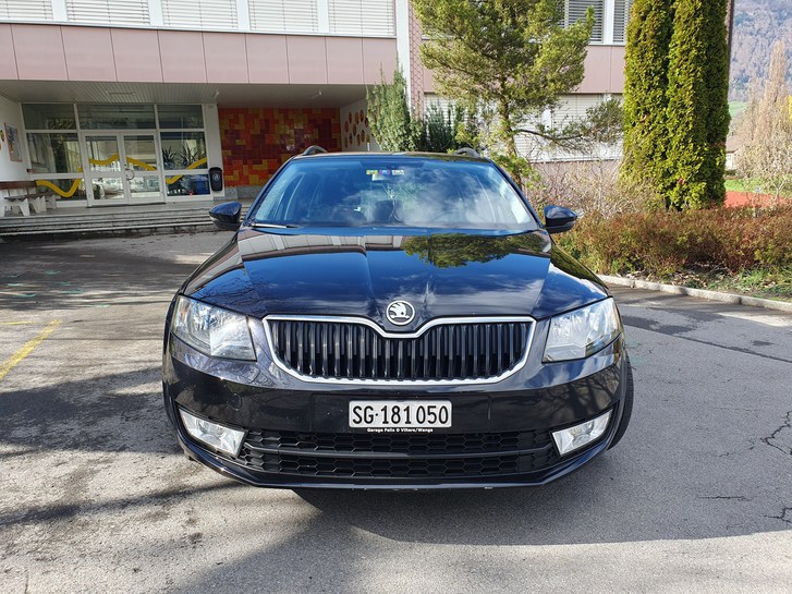Skoda Octavia Combi 1.6 TDI 105 Ambition DSG Skoda Skoda Octavia Combi 1.6 TDI 105 Ambition DSG
