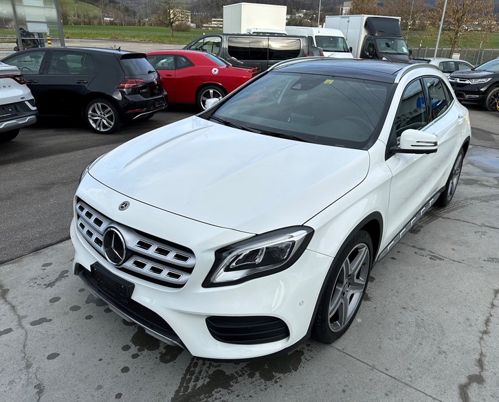 Mercedes-Benz GLA-Klasse X156 GLA 250 AMG Line 4m Mercedes-Benz Mercedes-Benz GLA-Klasse X156 GLA 250 AMG Line 4m