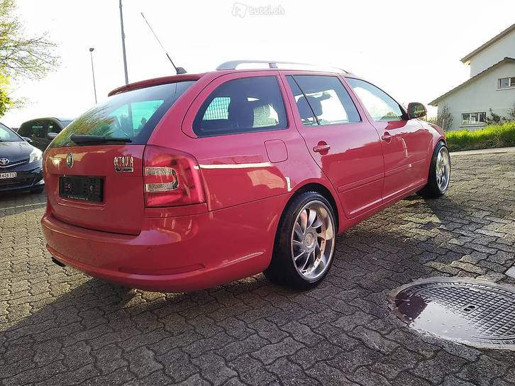 Skoda Octavia Combi 2.0 TFSI 200 RS DSG Skoda Skoda Octavia Combi 2.0 TFSI 200 RS DSG