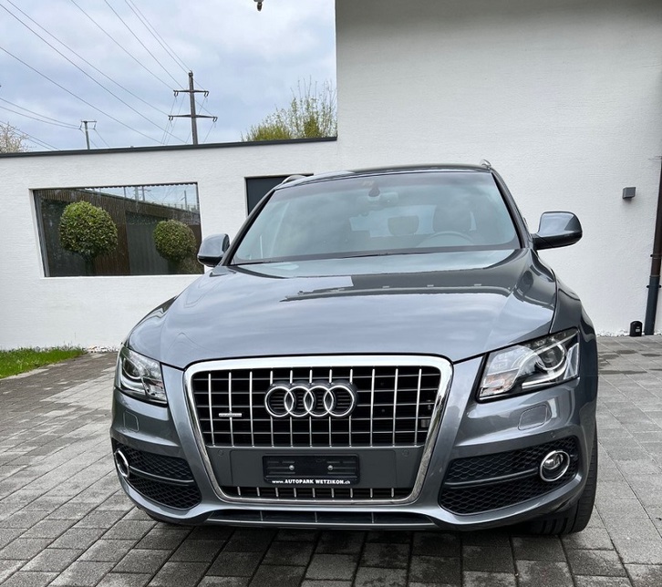 Audi Q5 2.0 TFSI quattro T-Tronic Audi Audi Q5 2.0 TFSI quattro T-Tronic