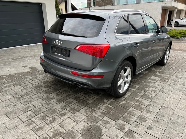 Audi Q5 2.0 TFSI quattro T-Tronic Audi Audi Q5 2.0 TFSI quattro T-Tronic