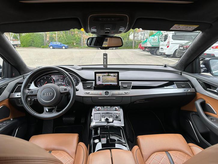 Audi A8 4.2 V8 TDI quattro T-Tronic