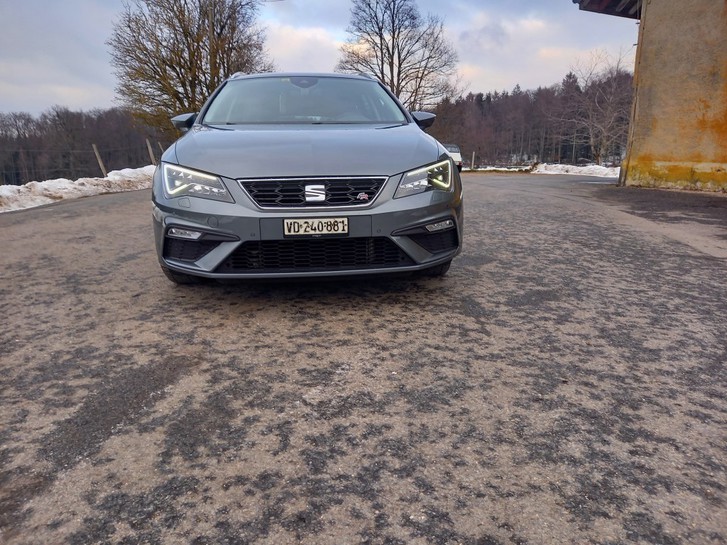 SEAT Leon ST 1.4 TSI 150 ACT FR DSG SEAT SEAT Leon ST 1.4 TSI 150 ACT FR DSG