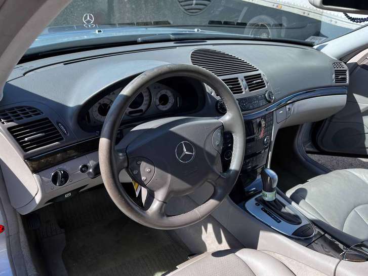 Mercedes-Benz E-Klasse W211 E 270 CDI Mercedes-Benz Mercedes-Benz E-Klasse W211 E 270 CDI