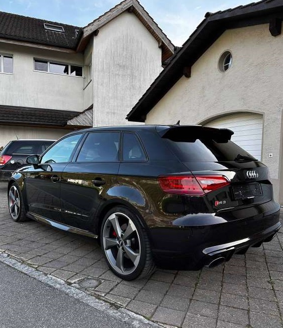 Audi RS3 Sportback 2.5 T FSI quattro S-Tronic Audi Audi RS3 Sportback 2.5 T FSI quattro S-Tronic