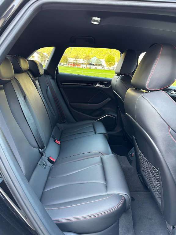 Audi RS3 Sportback 2.5 T FSI quattro S-Tronic Audi Audi RS3 Sportback 2.5 T FSI quattro S-Tronic