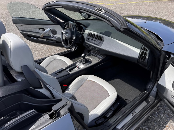 BMW Z4 Z85 Roadster 2.5i BMW BMW Z4 Z85 Roadster 2.5i
