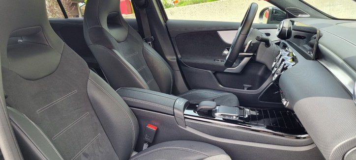Mercedes-Benz A-Klasse W177 A 250 AMG Line 4m Mercedes-Benz Mercedes-Benz A-Klasse W177 A 250 AMG Line 4m