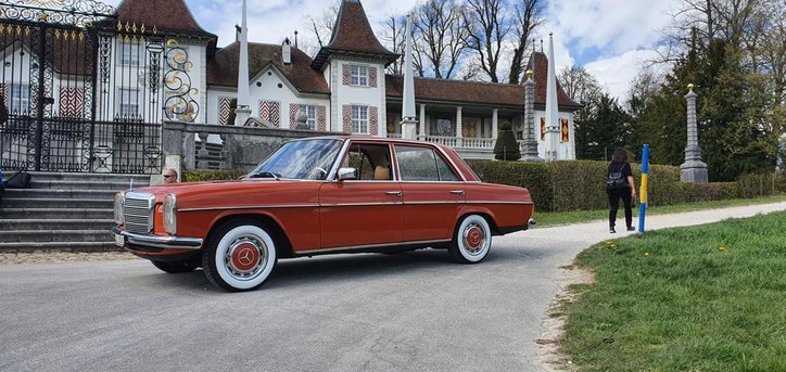 Mercedes-Benz 230 W115 /8 Mercedes-Benz Mercedes-Benz 230 W115 /8