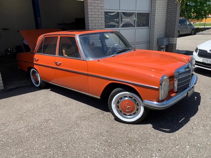 Mercedes-Benz 230 W115 /8 Mercedes-Benz Mercedes-Benz 230 W115 /8