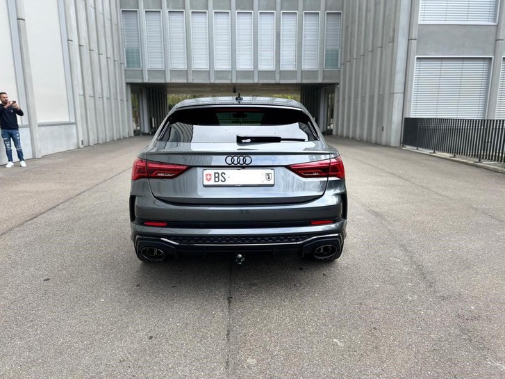 Audi RS Q3 Sportback 2.5 TFSI quattro S-Tronic Audi Audi RS Q3 Sportback 2.5 TFSI quattro S-Tronic