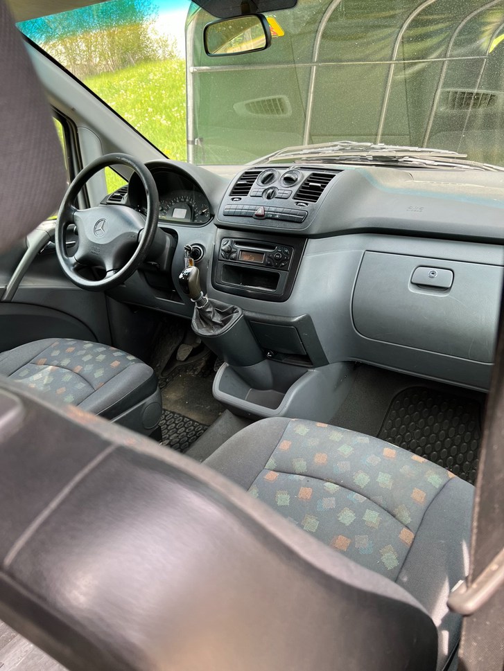 MERCEDES-BENZ Vito 111 CDI (Kombi) MERCEDES-BENZ MERCEDES-BENZ Vito 111 CDI (Kombi)