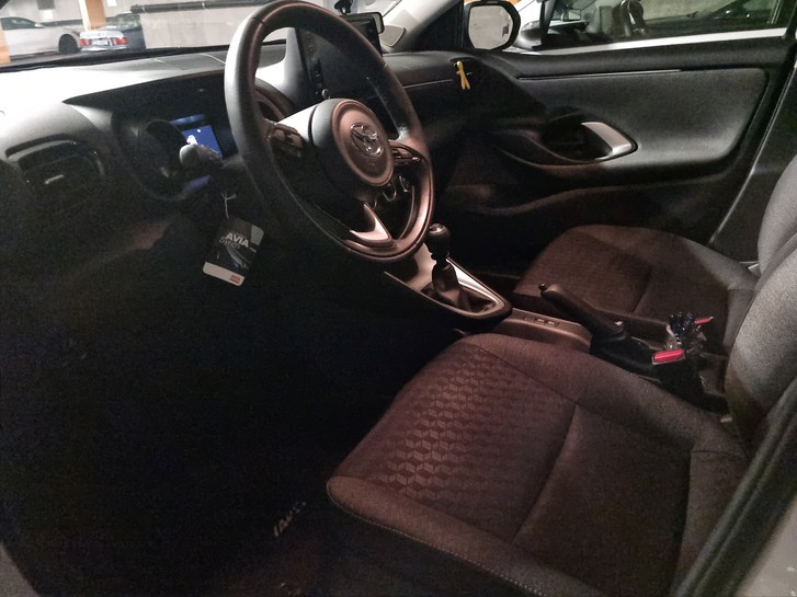 Toyota Yaris 1.5 VVT-iE Comfort Toyota Toyota Yaris 1.5 VVT-iE Comfort