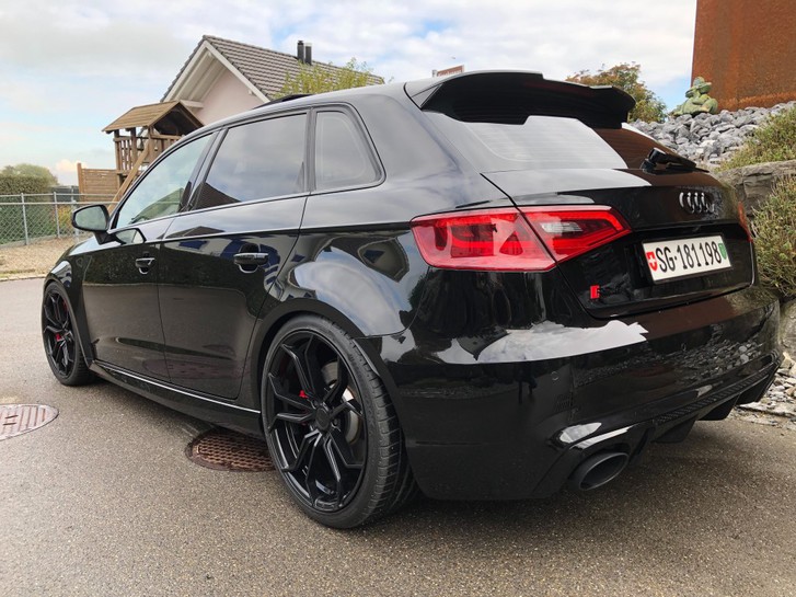 Audi RS3 Sportback 2.5 T FSI quattro S-Tronic Audi Audi RS3 Sportback 2.5 T FSI quattro S-Tronic