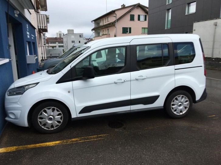 FORD Tourneo Connect 1.5 TDCi Trend (Kompaktvan / Minivan) FORD FORD Tourneo Connect 1.5 TDCi Trend (Kompaktvan / Minivan)