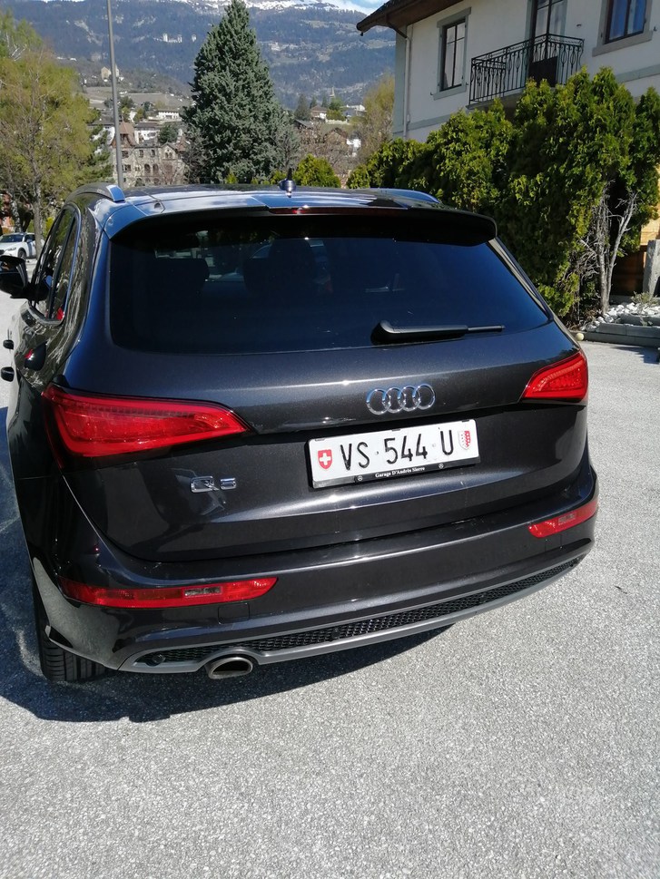 Audi Q5 2.0 TDI quattro Audi Audi Q5 2.0 TDI quattro