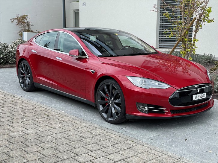 Tesla Model S 85 Performance D Tesla Tesla Model S 85 Performance D