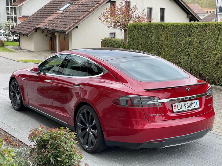 Tesla Model S 85 Performance D Tesla Tesla Model S 85 Performance D