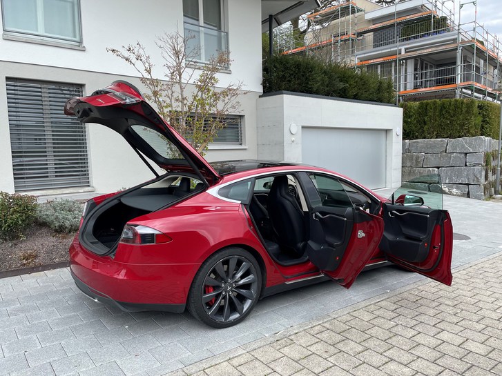 Tesla Model S 85 Performance D Tesla Tesla Model S 85 Performance D