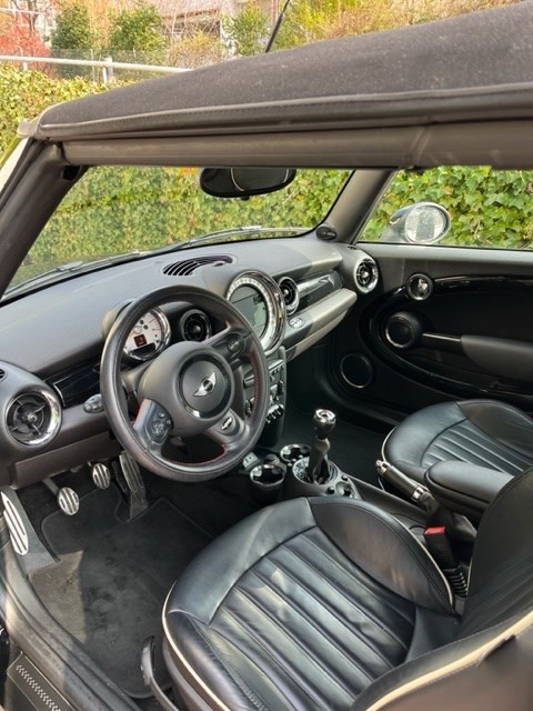 Mini Cabrio R57 1.6i Cooper S Mini Mini Cabrio R57 1.6i Cooper S
