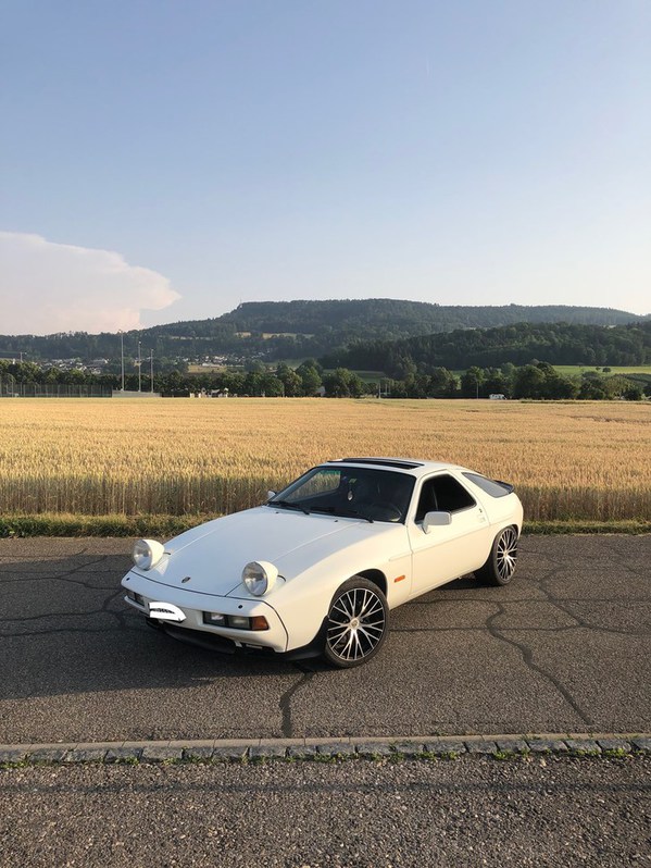 Porsche 928 5.0 S (4-V) Porsche Porsche 928 5.0 S (4-V)