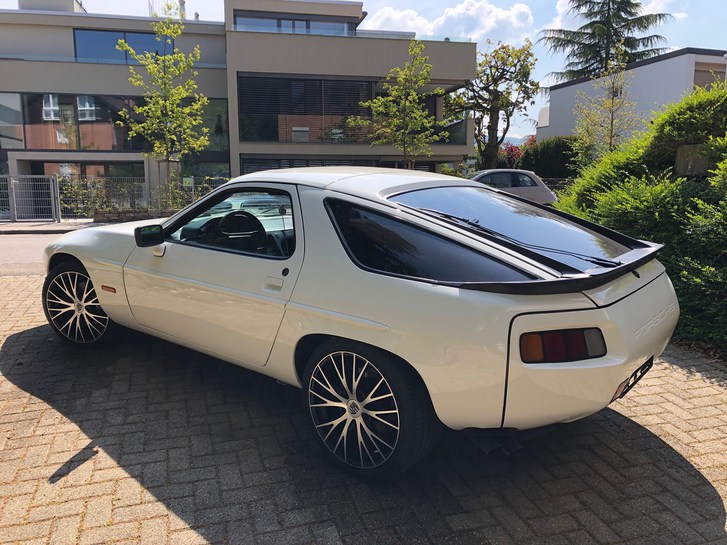Porsche 928 5.0 S (4-V) Porsche Porsche 928 5.0 S (4-V)