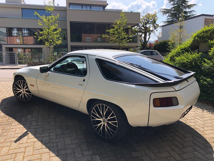 Porsche 928 5.0 S (4-V)