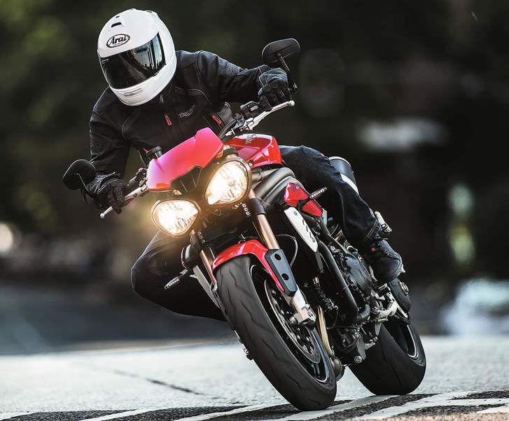 Triumph Speed Triple 1050 R ABS Triumph Triumph Speed Triple 1050 R ABS